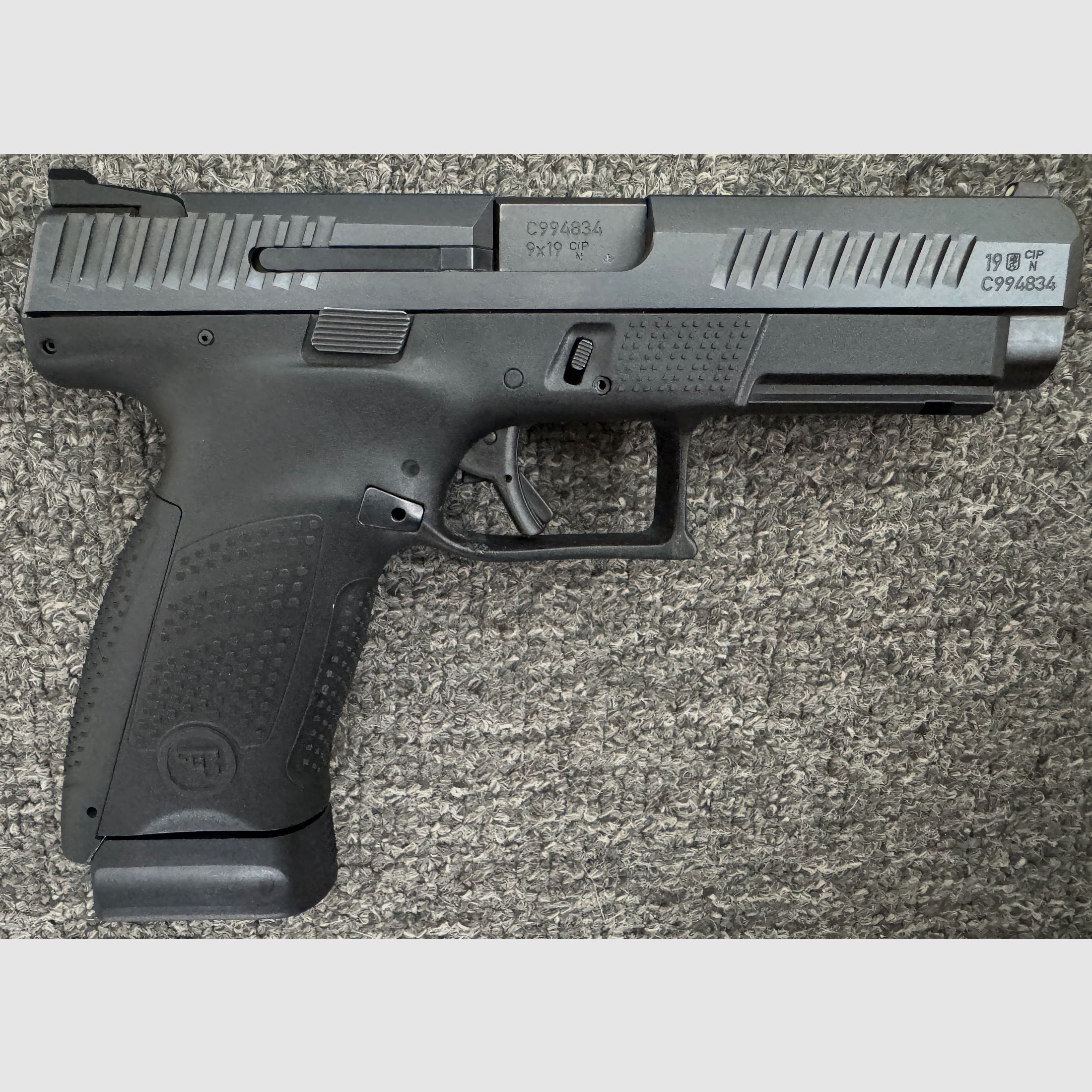CZ P-10 SC 9mm Luger, image 2 sur 6