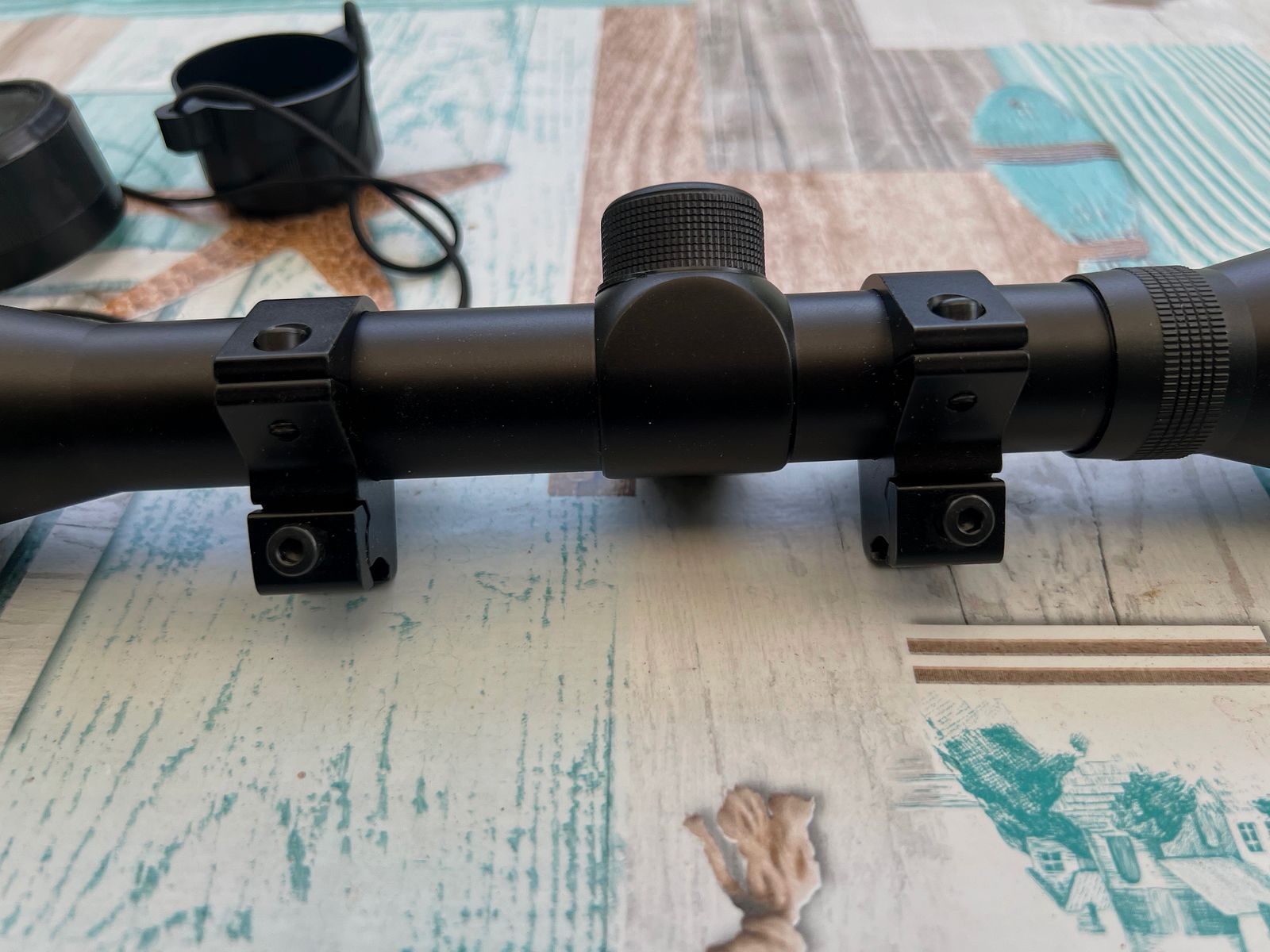 Zieloptik Futang 4 x 40 mit Mantage für 11 mm Prismenschine