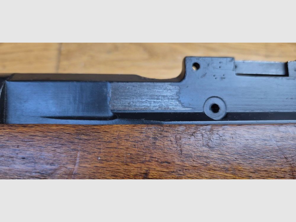 Schöner Lee-Enfield N°8 MKI – Britische Vorschriftstraining-Waffe – Kal. .22LR – Fazakerley-Fertigung von 1952 – Schönes militärisches „zivilisiertes“ Exemplar – Militärdiopter von guter Qualität – Sehr schöner Lauf und gute Mechanik – schönes Holz – TBE, Bild 28 von 31