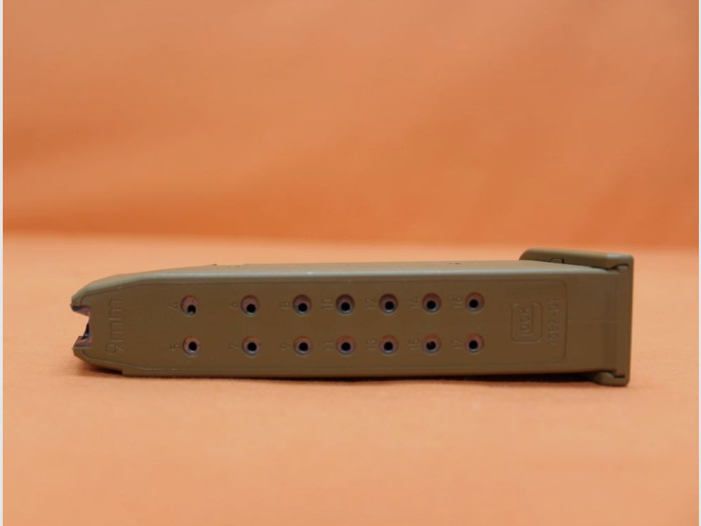 Glock Glock 19X Magazin Gen5 17-Schuss 9mmLuger Coyote schwarzer Zubringer