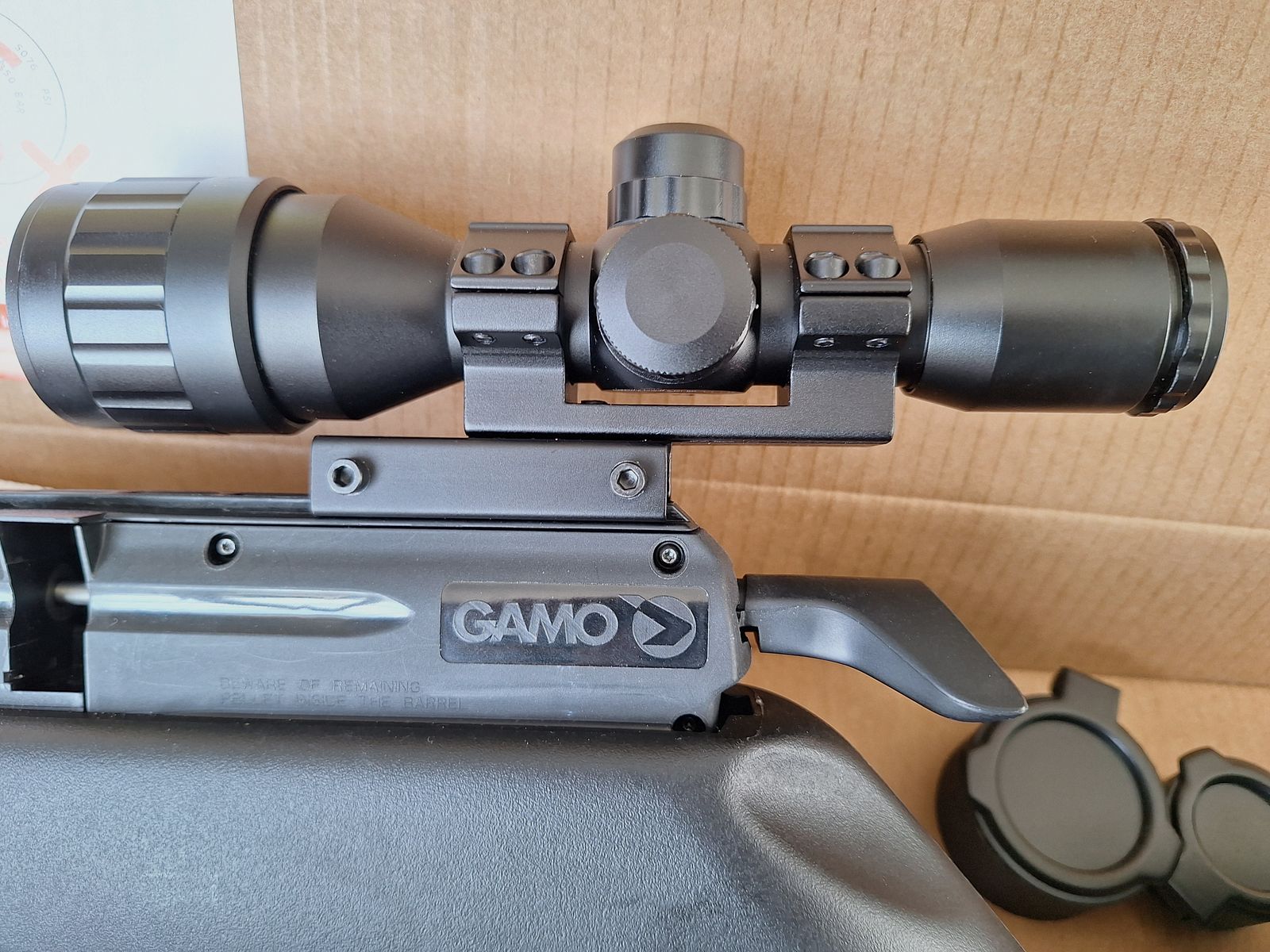 Gamo Arrow PCP karabin pneumatyczny 4,5mm w zestawie z 2x10 magazynkiem