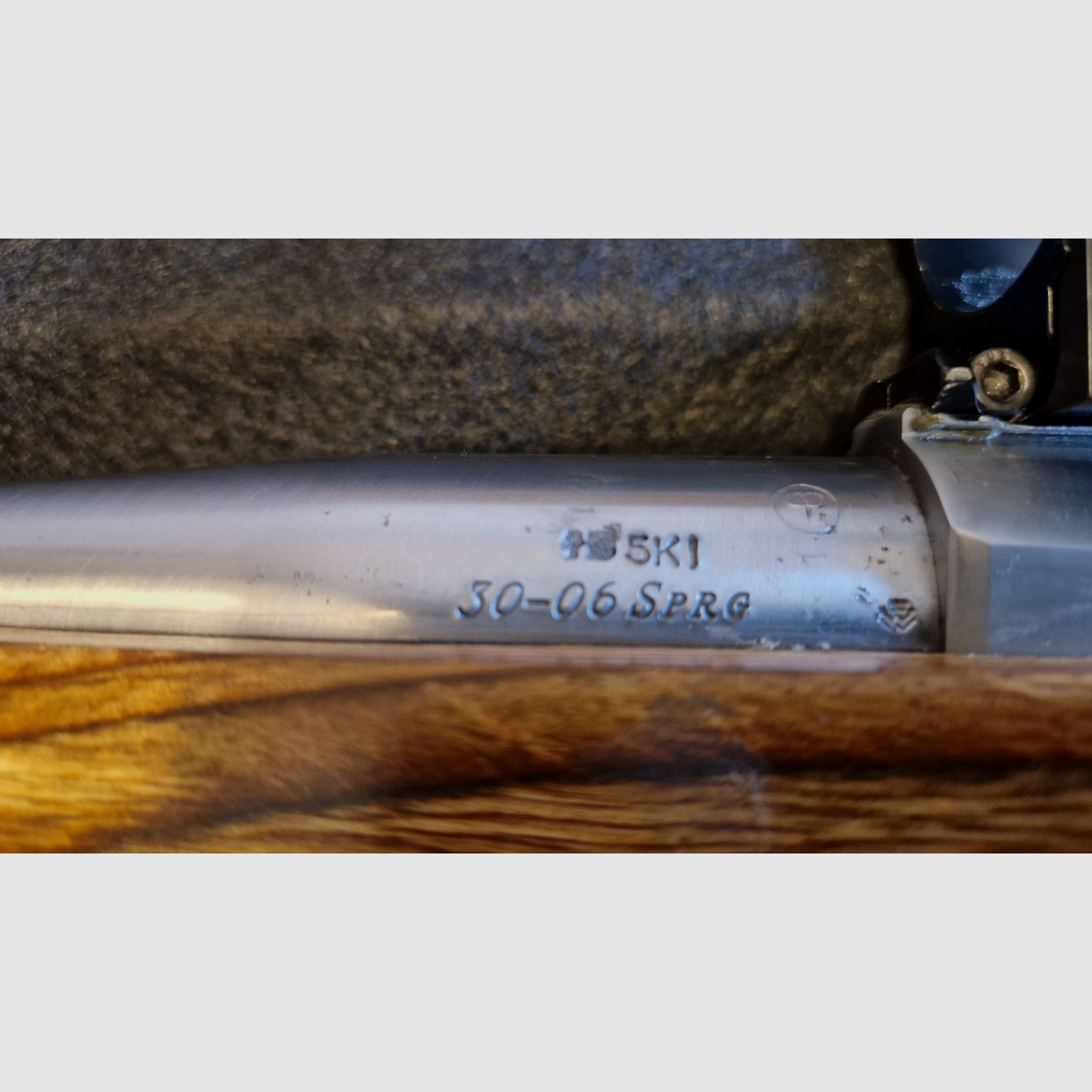 Repetierbüchse RUGER M77 Mark II Compact im Kaliber 30-06 Spr. Edelstahl