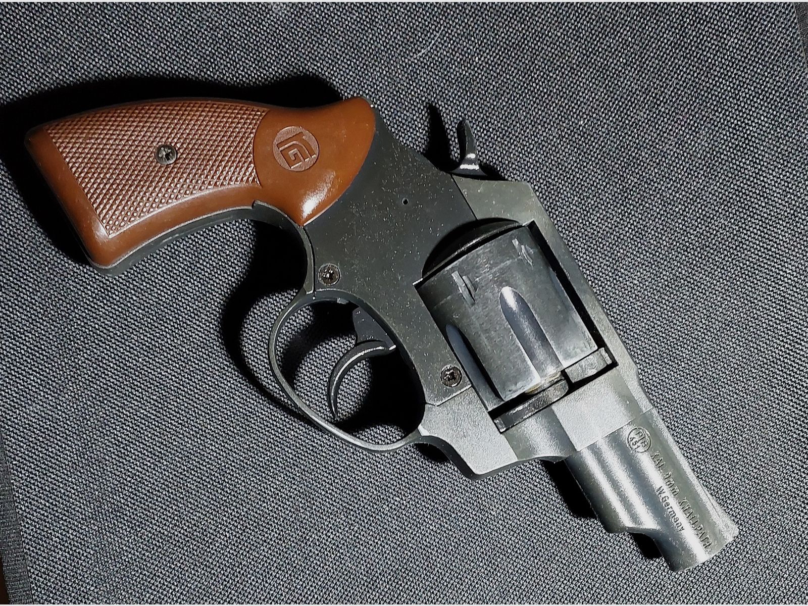 Röhm RG79 Schreckschuss Revolver brüniert (PTB 5-71) Rg 79 mit integriertem 15mm Lauf