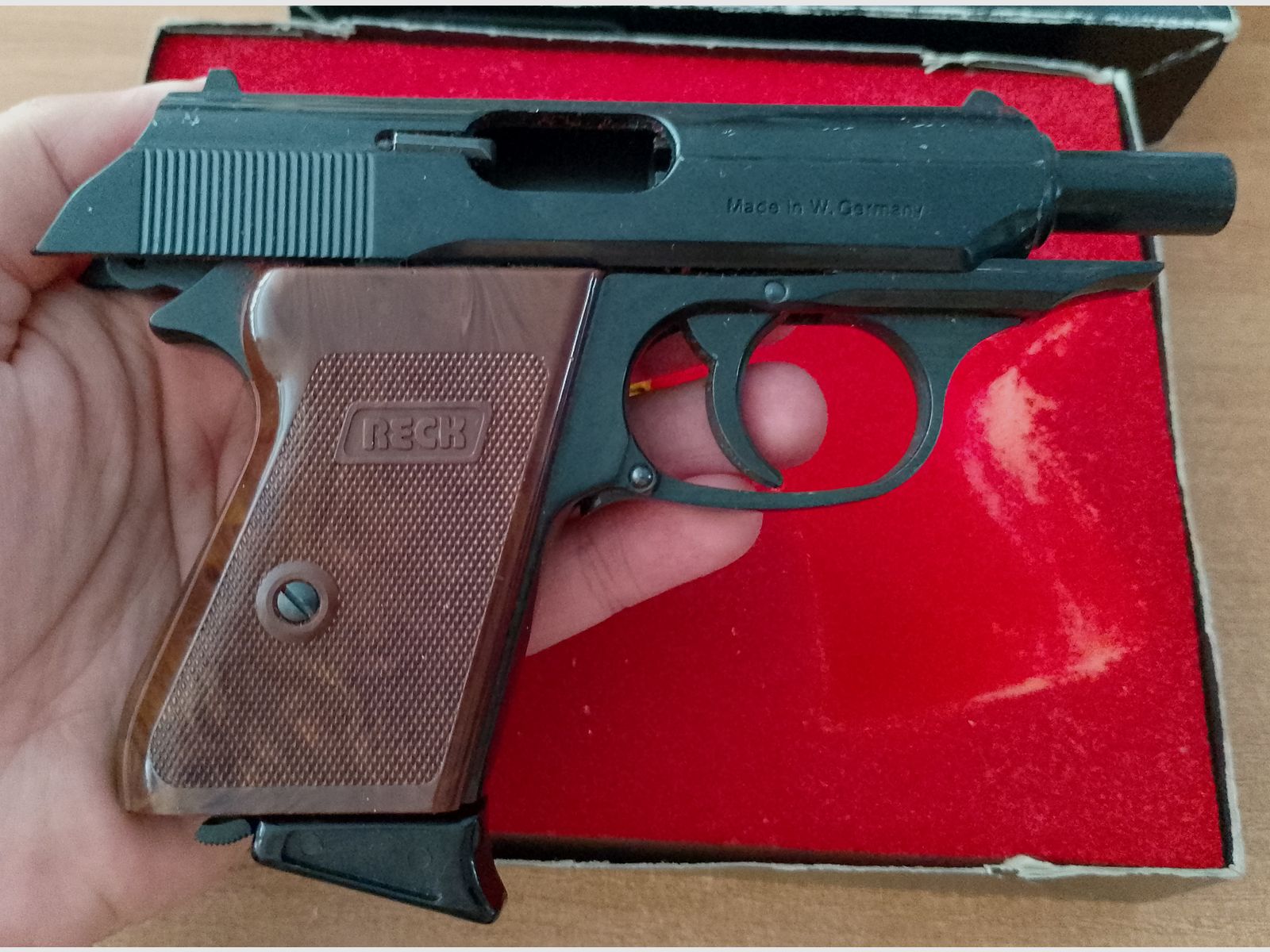 Reck PK 800 im Kal. 8 mm Knall mit Verpackung!
