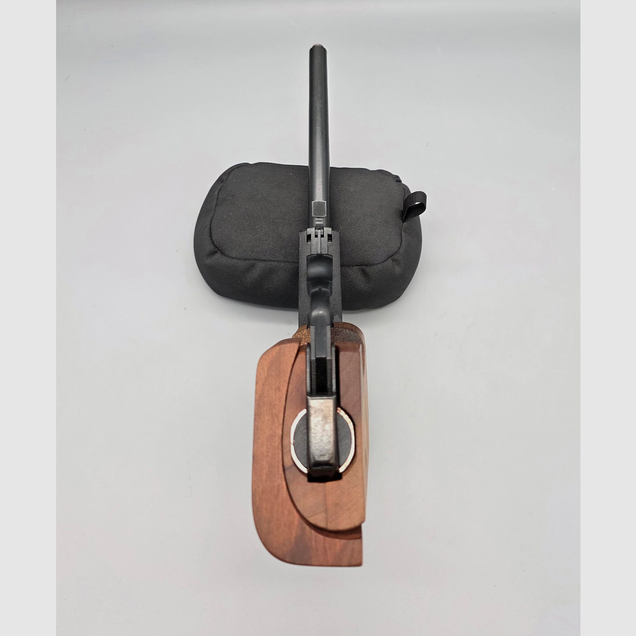 James Bond 007 pistola ad aria compressa Walther Mod. LP3 Match come successore simile all'LP2 nel calibro 4,5mm Diabolo