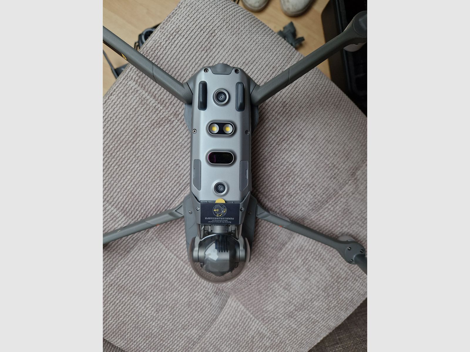 NUOVO DJI Mavic 2 Enterprise Advanced termografia 640 tempo di volo totale del dispositivo due ore entrambe le batterie hanno solo 4 cicli di carica.