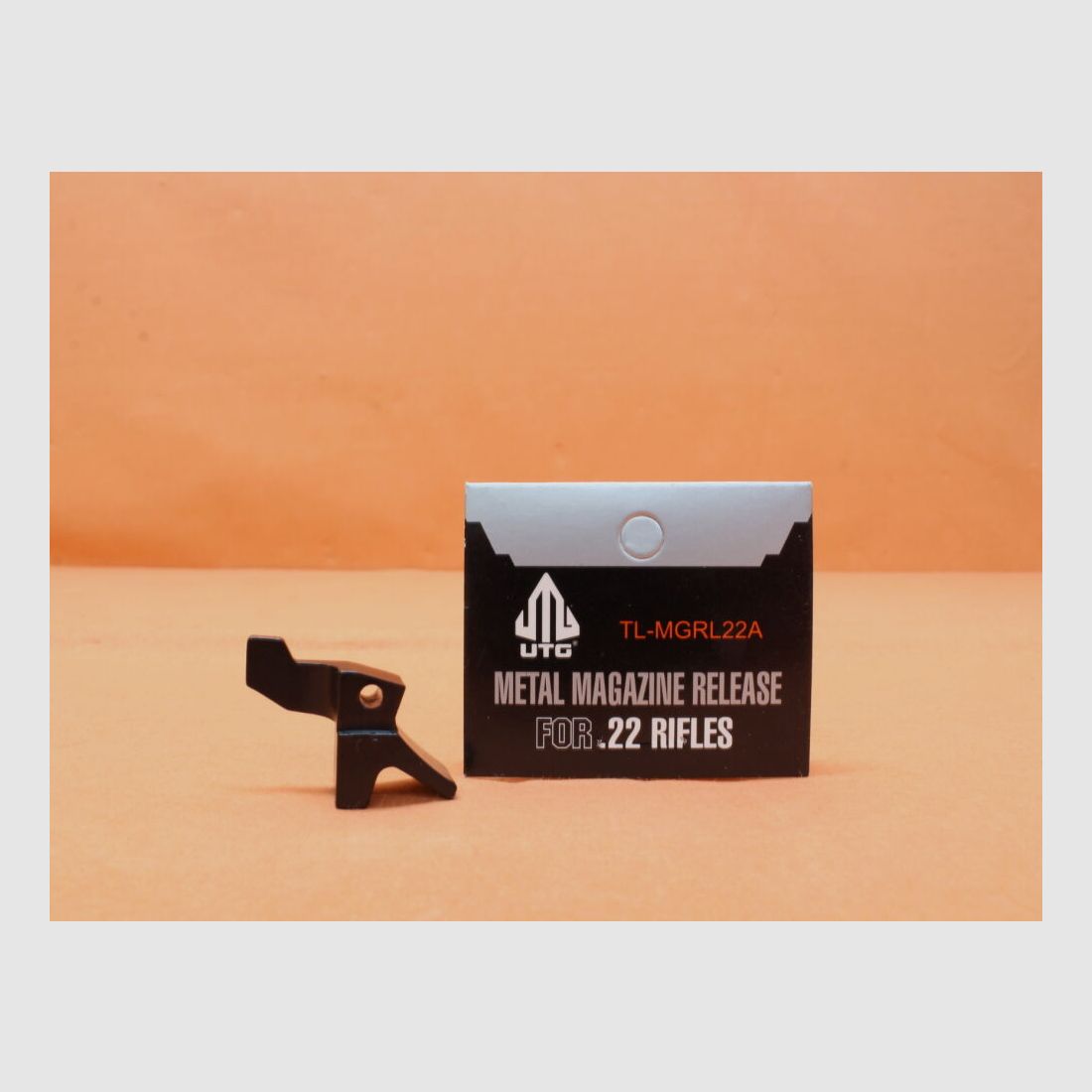 UTG - Leapers Ruger 10/22: Magazine Release Extended UTG Metal Black (TL-MGRL22A)