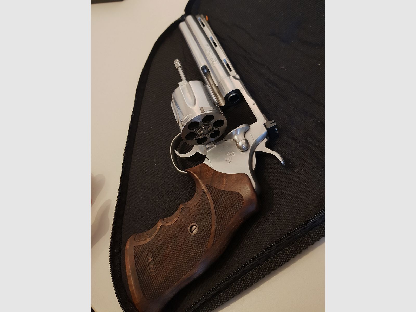 Colt Python .357Mag, 6 Zoll, Stainless