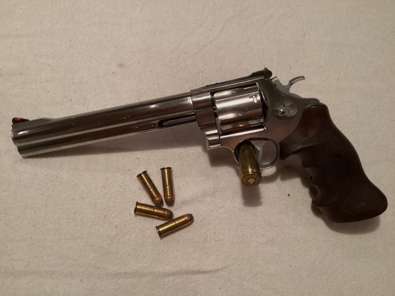 Smith &Wesson 629 in 8 3/8