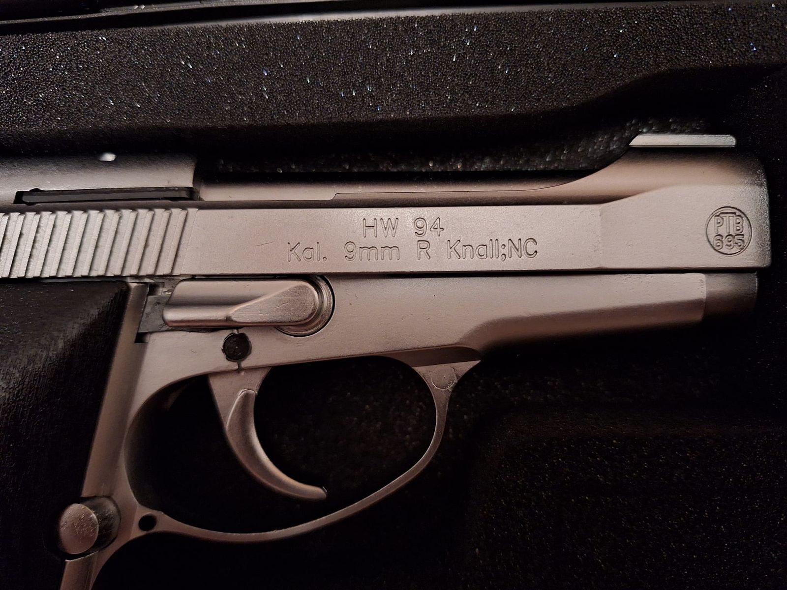 Weihrauch HW 94 Schreckschuss Pistole vernickelt in 9mm R.K. PTB 695