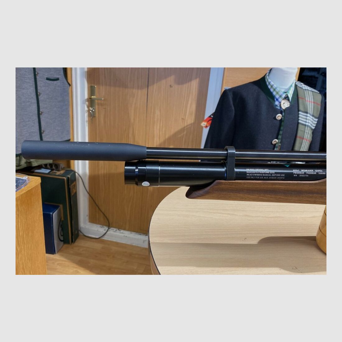 Weihrauch HW 100 Pressluftgewehr mit div. Zubehör