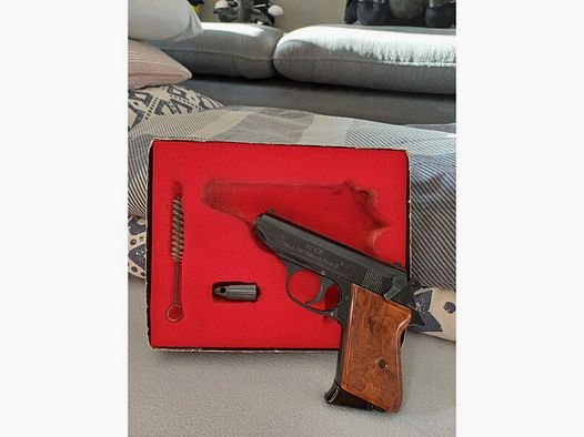 Reck Mod. PK800 cal. 8mm Platz/Blank Autom. Gas-Alarm-Selbstladepistole