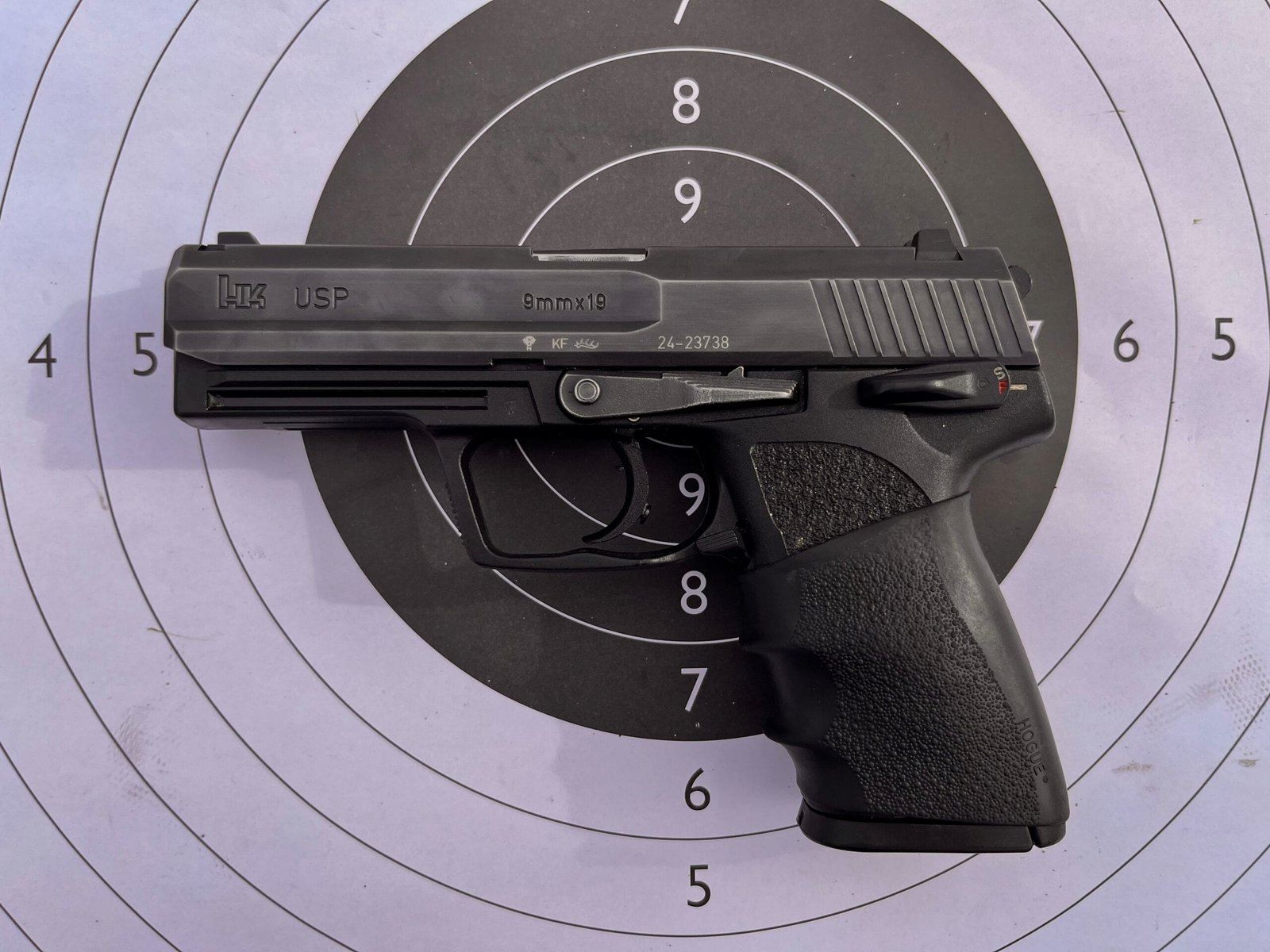 Deutsche Pistole H&K - Heckler & Koch USP Kaliber 9x19mm - FortGuns - Waffen- und Munitionsgeschäft., Bild 1 von 3