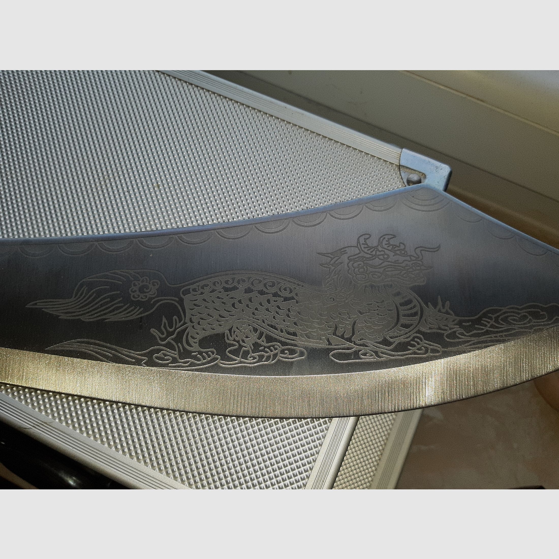 MACHETE,  über 40 Jahre, gestempelt  und ein Chinesisches  DRACHEN  BUSCHMESSER