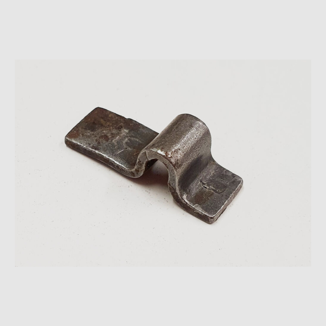 Gewehr 43 / Karabiner 43 ( G43 / K43 ) [72] Scharnier zu Putzzeugklappe für Gewehr 43 / Karabiner 43 ( G43 / K43 ) original Ersatzteil