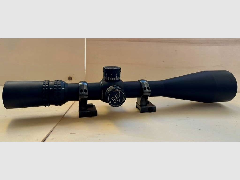 NIGHTFORCE NXS 8-32x56 .125 MOA - CH-3