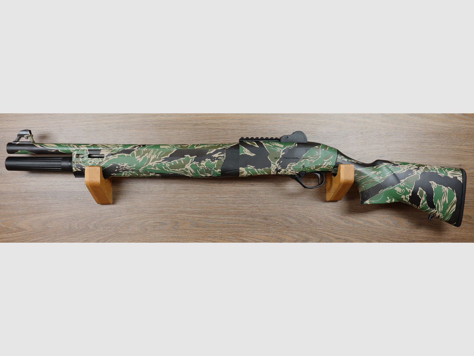 1301 Tactical Gen 2 Camo Tiger Stripe Green 7 rounds, image 2 of 2