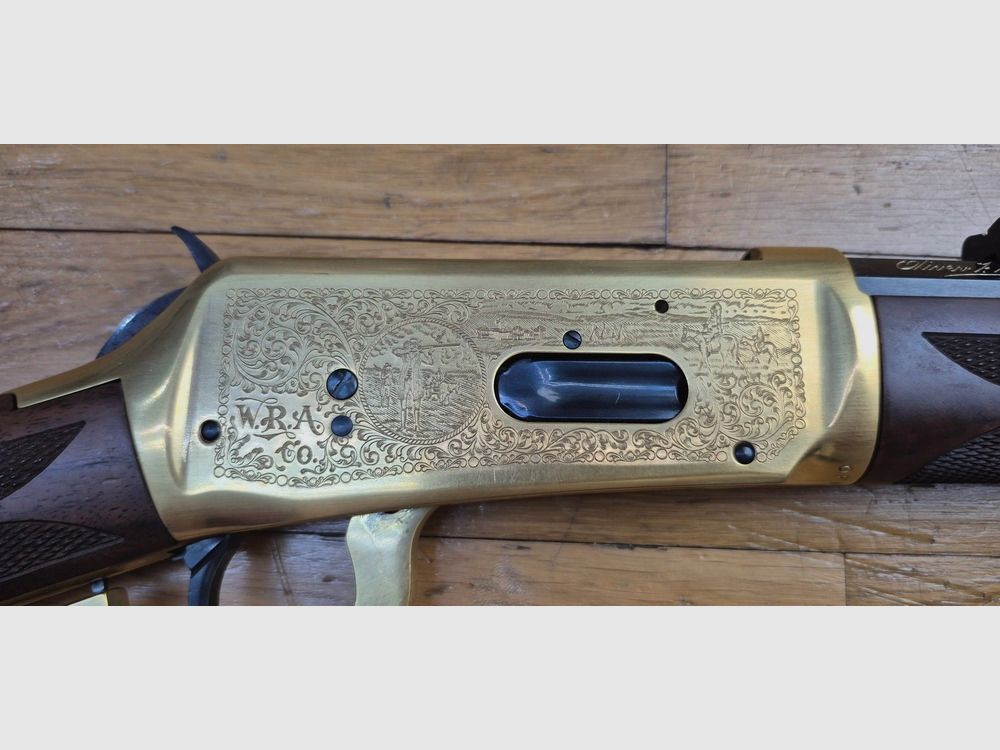 Winchester Kommemoration « Oliver F. Winchester » OFW 1894 – 19.999 Ex. – Wunderschöne Rauten – 38-55Win – Nie geschossen – Originalbox und leere Munitionbox im Modell – Zustand TBE+++, Bild 8 von 41