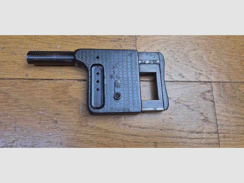 Amusant und nicht so häufiger Taschenpistole „Le Gaulois“ – Auch genannt „Die Taschen-Maschinenpistole“ – Modell Nr. 2 – Herstellung ManuFrance um 1895 – Kaliber 8mm Le Gaulois – Waffe mit System ohne Abzug – Selbstladepistole 5 Schuss! – Guter ästhetischer und mechanischer Zustand -TBE, Bild 2 von 10
