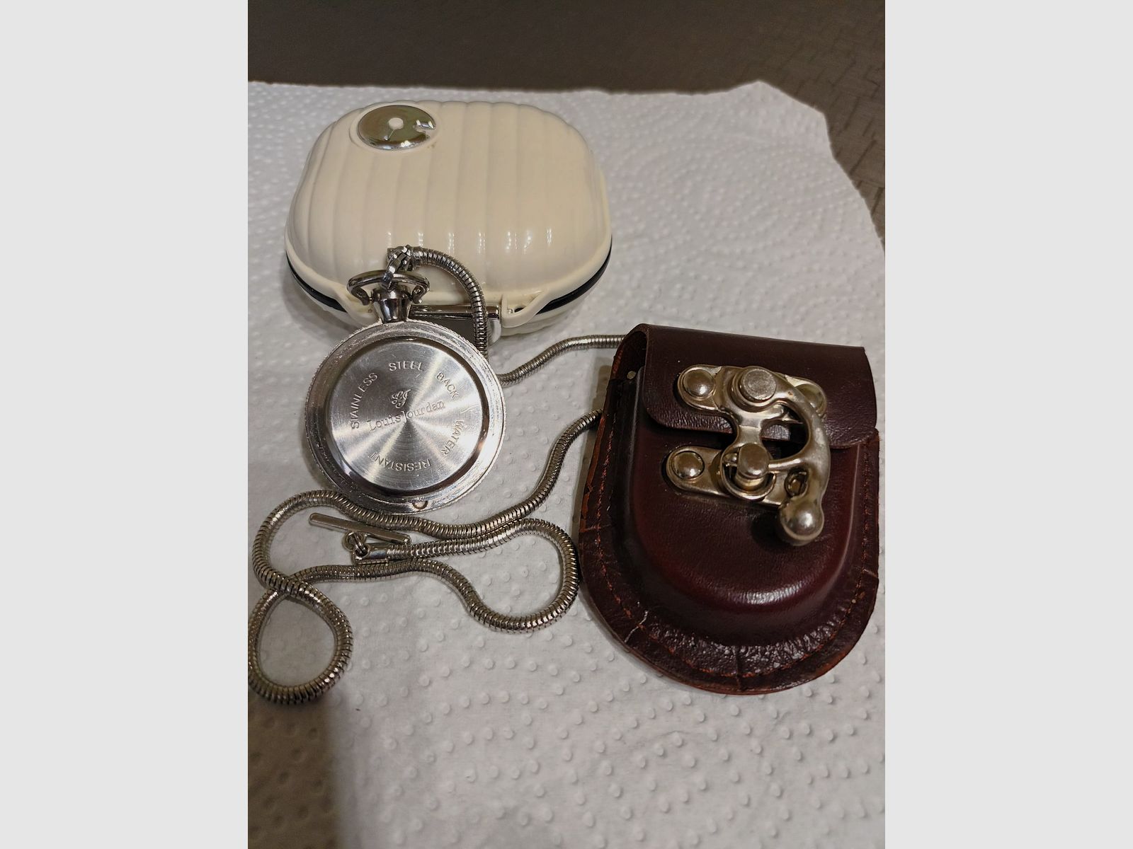 Zakhorloge van Louis Jordan met leren etui