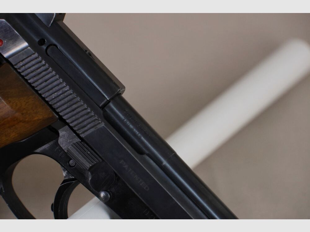 Beretta Mod. 84 BB // .380 Auto o 9mm Short