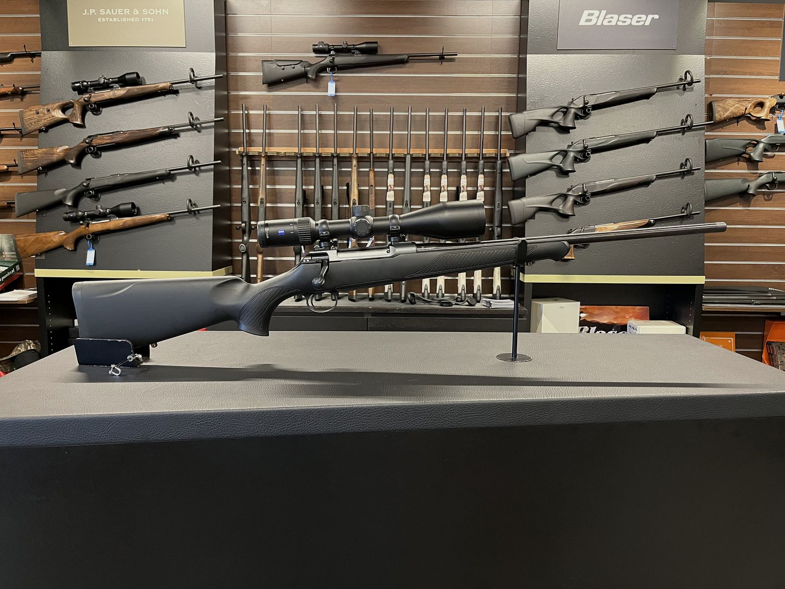Sauer 100 308 win incl. Zeis Conquest V4, afbeelding 1 van 5