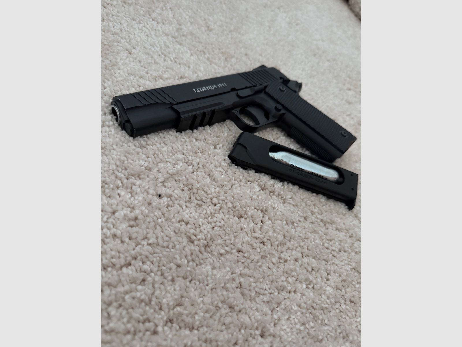 Colt 1911 CO2 4.5mm BB