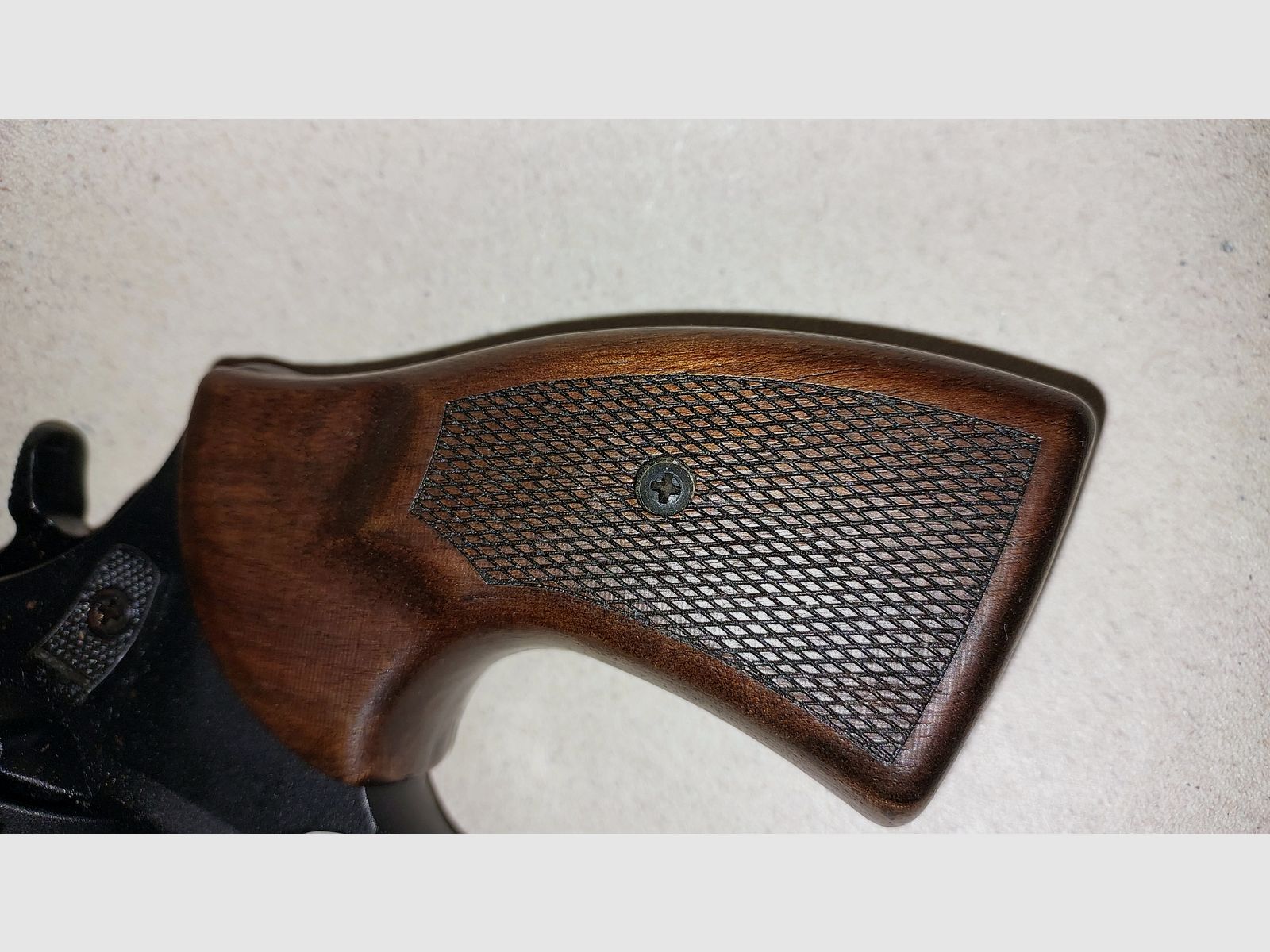 Set Zoraki R2 2 Zoll Revolver Kal. 9mm R.K. brüniert Holzgriffschalen & Radar Passform Gürtelholster Schwarzleder