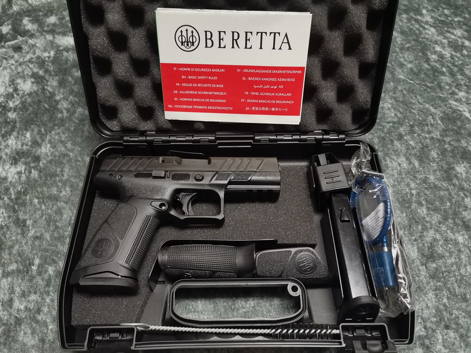 Beretta APX 1 9mm Luger 