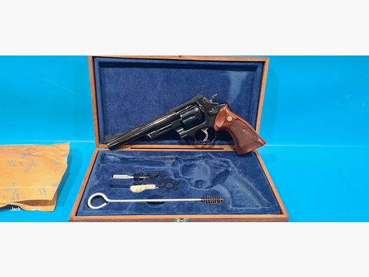 SMITH & WESSON 1955