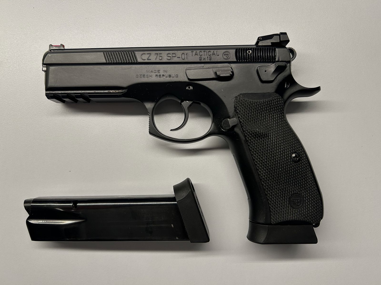 CZ 75 SP 01