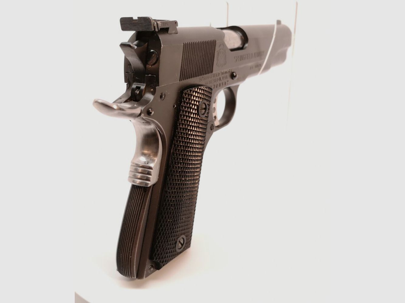 Springfield 1911-A1, reichhaltiges Zubehör