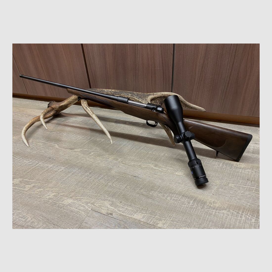 Mauser M12 Pure, z Zeiss Conquest V6 2,5-15x56