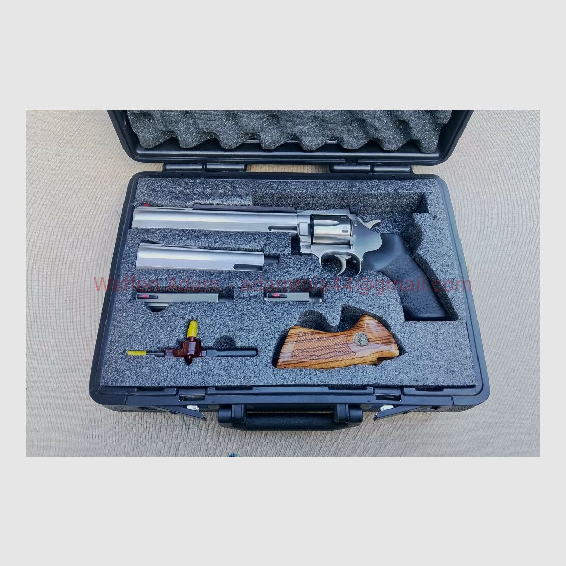 Dan Wesson Arms, Monson / Mass. U.S.A Model 715-VH, Stainless - Combo