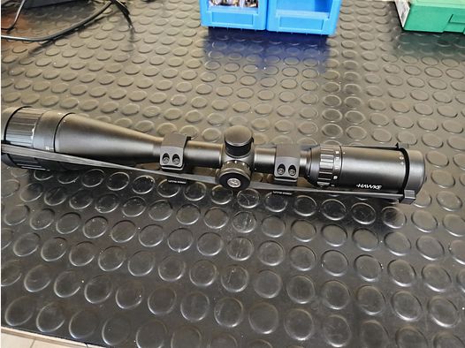 Hawke Vantage 4-16x50 inclusa montaggio