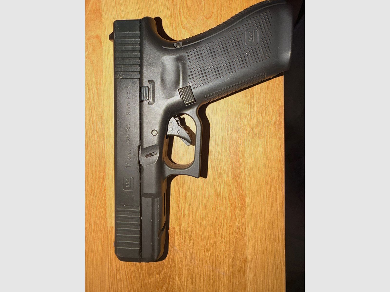 Vendo una Glock Schreckschuss