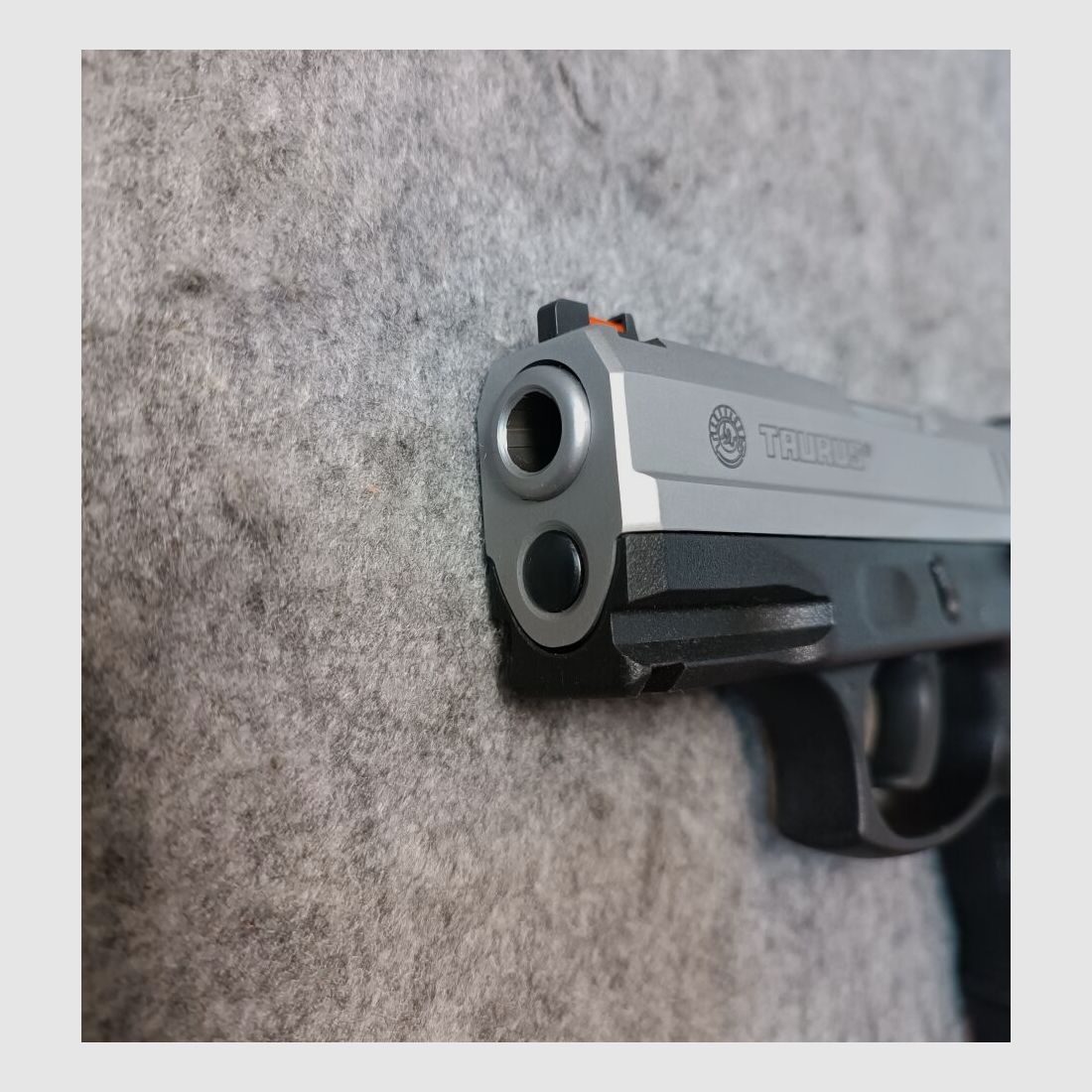 Taurus S.A. Brazil PT 809 C mit Koffer und Zubehör
