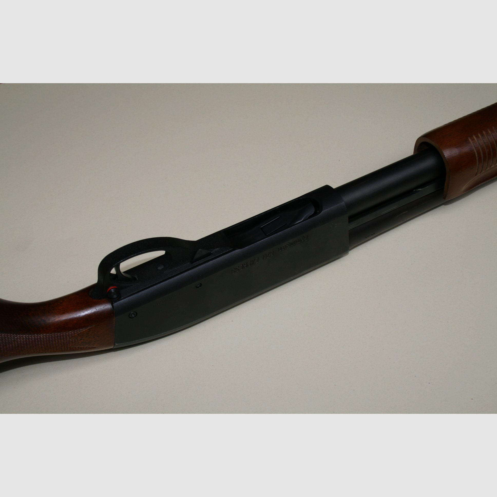 Remington 870 Express Pumpgun Kal.12/76 glatter Lauf 46 cm + Magazinverlängerung [KATEGORIE B] (GEBRAUCHT), Bild 8 von 8
