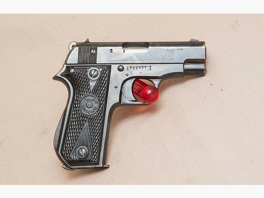 Unique inkl. Holster und Ersatzmagazin