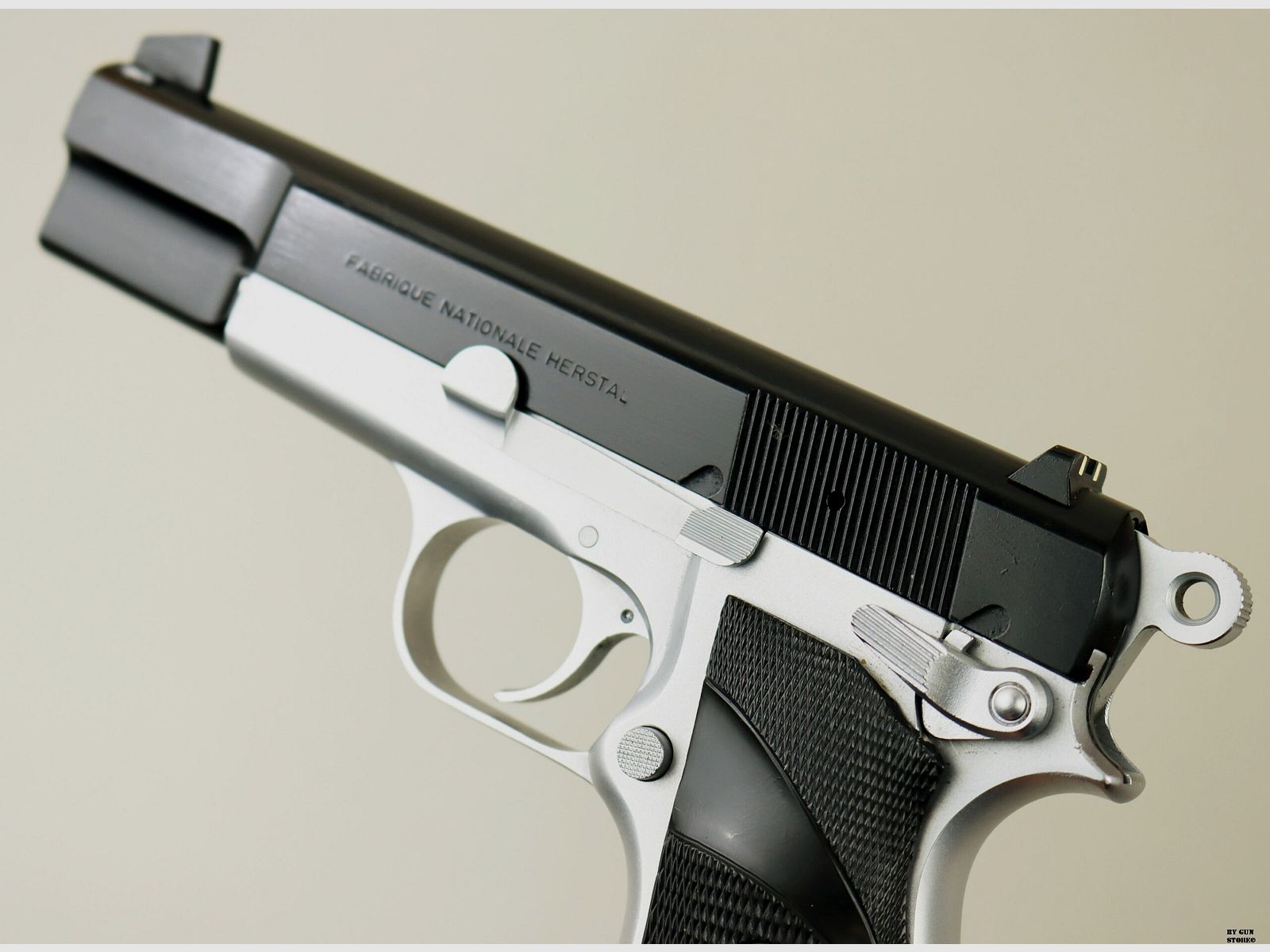 Pistol Fabrique Nationale mod. HP35 Practical cal. 9×21 ser. no. 245NW68236, image 6 of 7