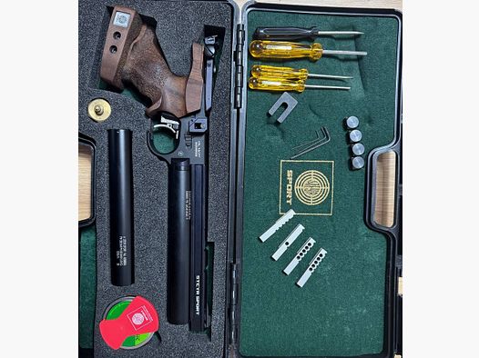 STEYR LP 50 RF, Bardzo dobrze utrzymany, 5 lat, rozmiar uchwytu S, praworęczny, strzelany na Mistrzostwach Niemiec, zadanie hobbystyczne