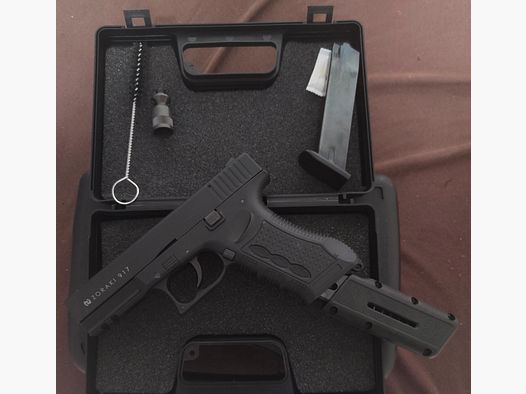 Zoraki 917 z magazynkiem na 30 nabojów