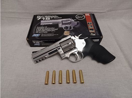 Dan Wesson 715 - 4" chrom / 4,5 mm Diabolo / CO2 / Revolver / OVP (119)