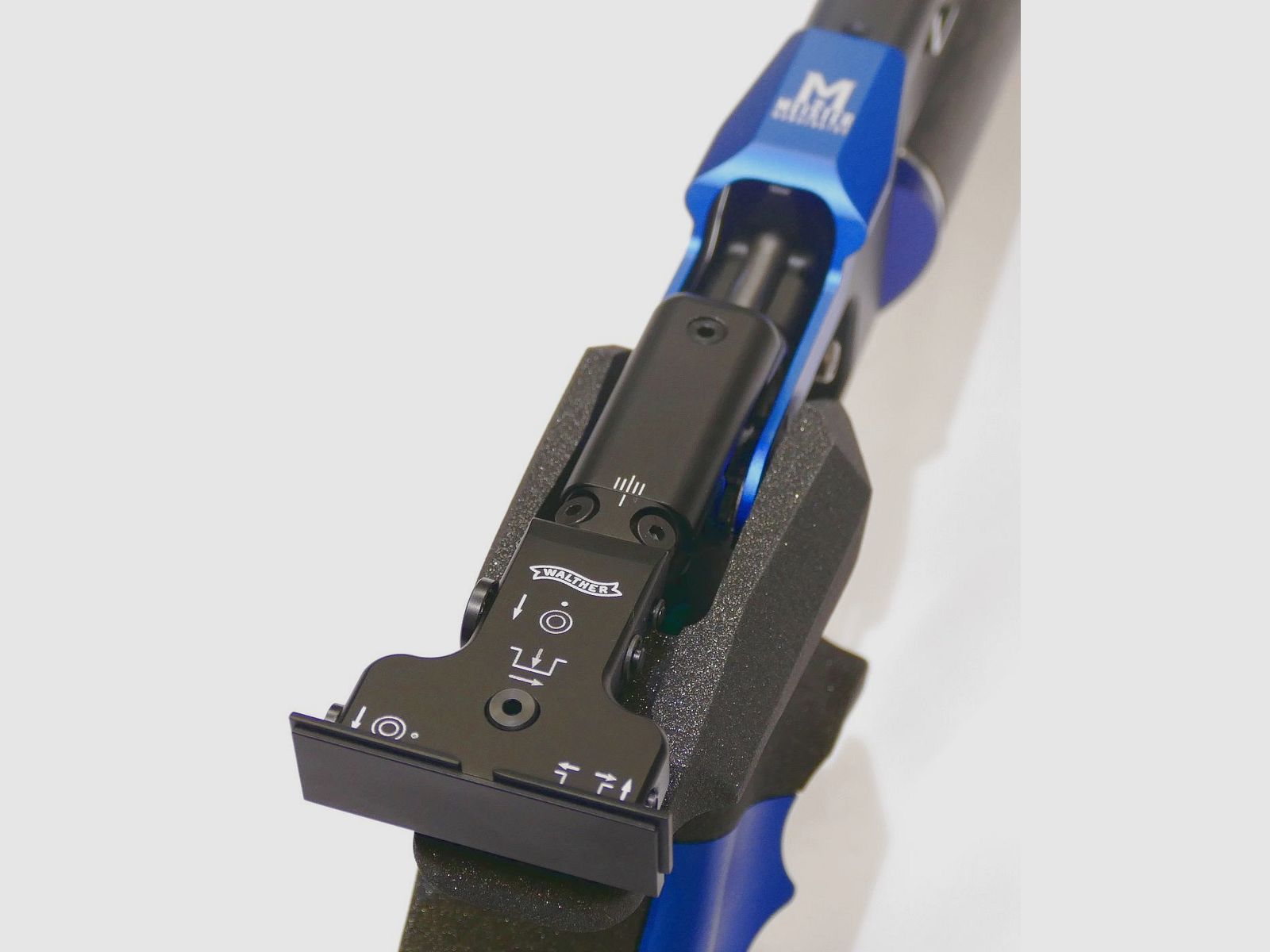 Carl-Walther LP500 Meister Walther Blau rechts Luftpistole Match