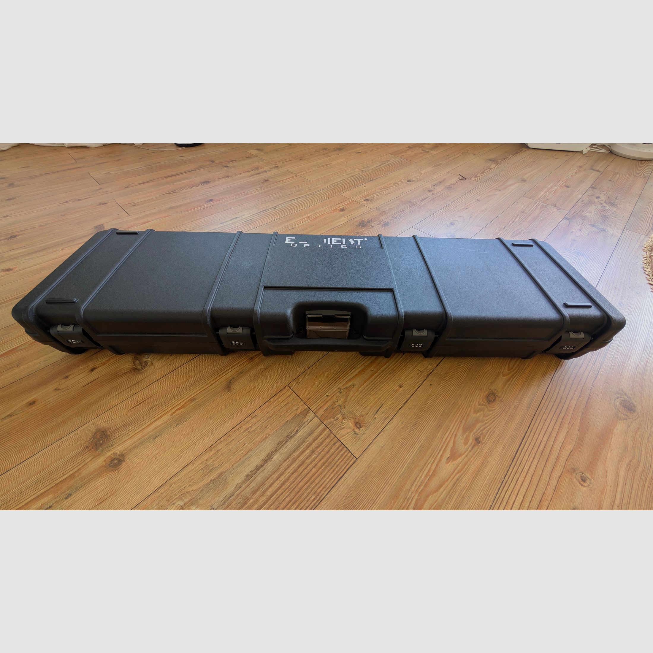 Weihrauch HW100T Set als nieuw met Element Helix 6-24x50 gen2 FFP MRAD