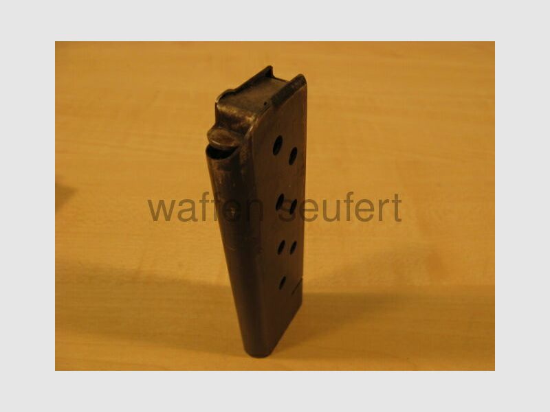 Astra 600 magazijn .9mmLuger gestempeld, gefreesd