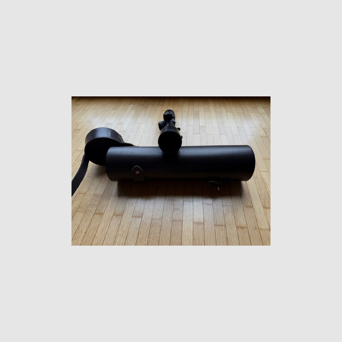 Nikon Prostaff 3-9x40 M scope with leather case