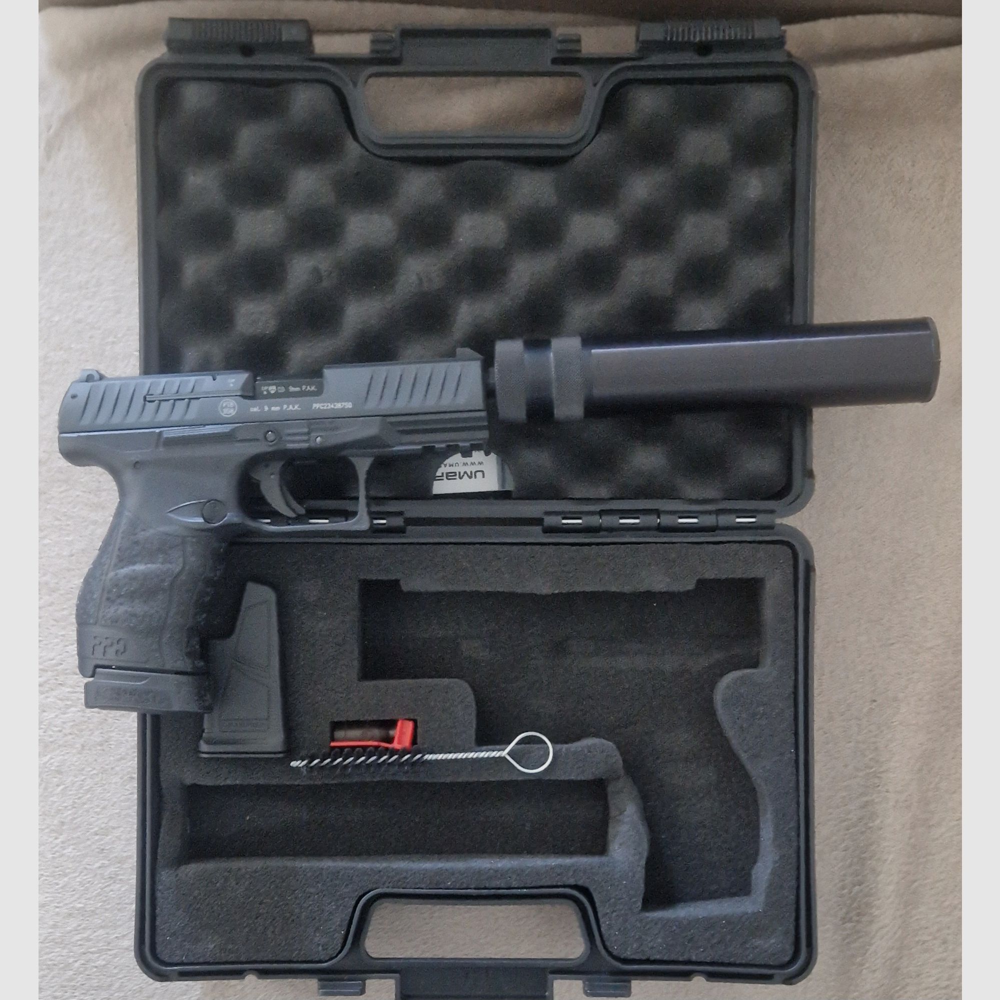 PPQ Schreckschuss Pistole mit Schalldämpfer