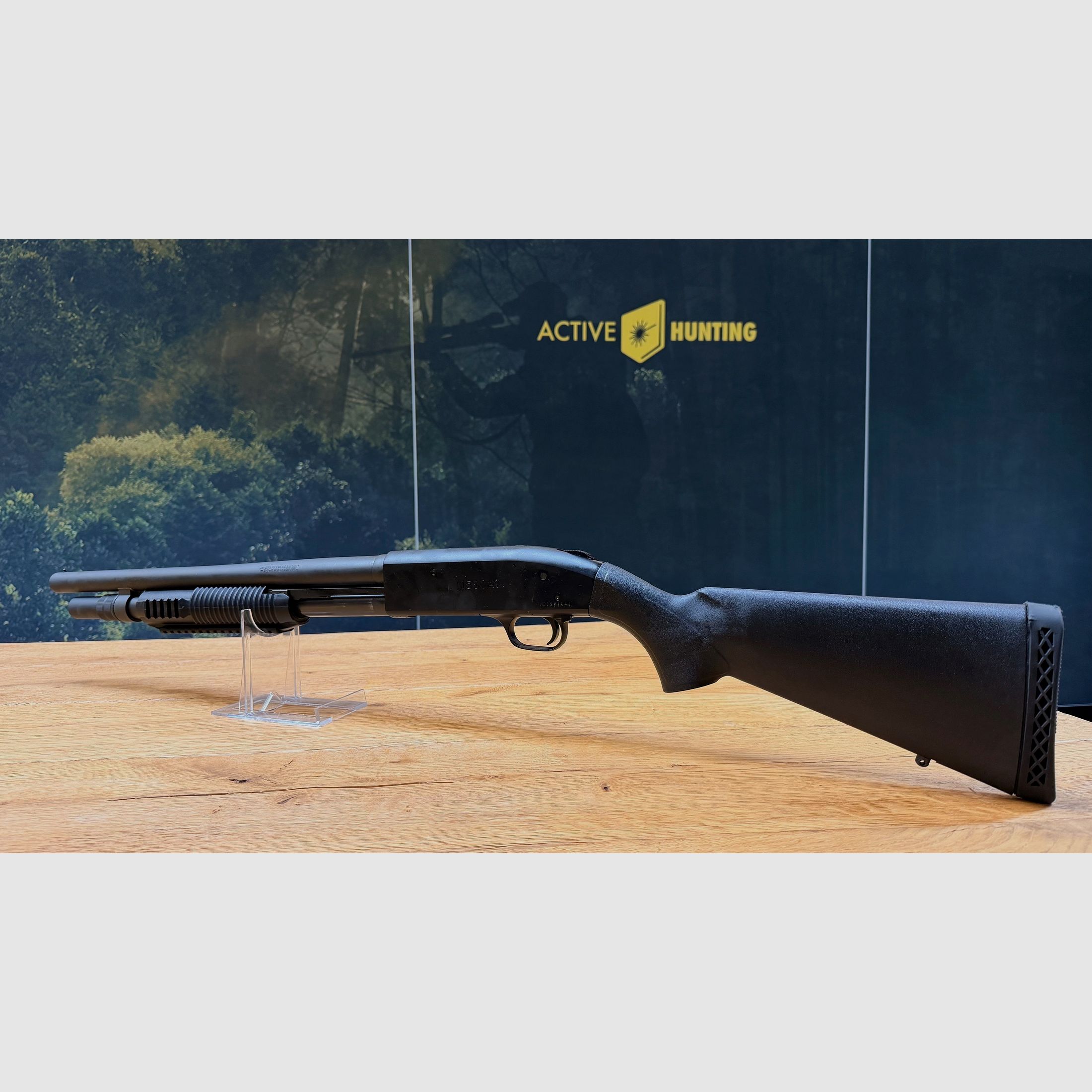 Mossberg Modell M590A1 Vorderschaftrepetierflinte / 12/76 / inkl. Magazinverlängerung / Optic Ready
