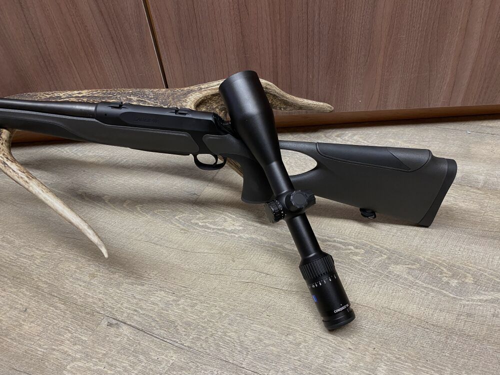 Sauer 404 Synchro XT, z Zeiss Conquest V4 3-12x56